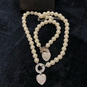 Faux pearl costume necklace and bracelet